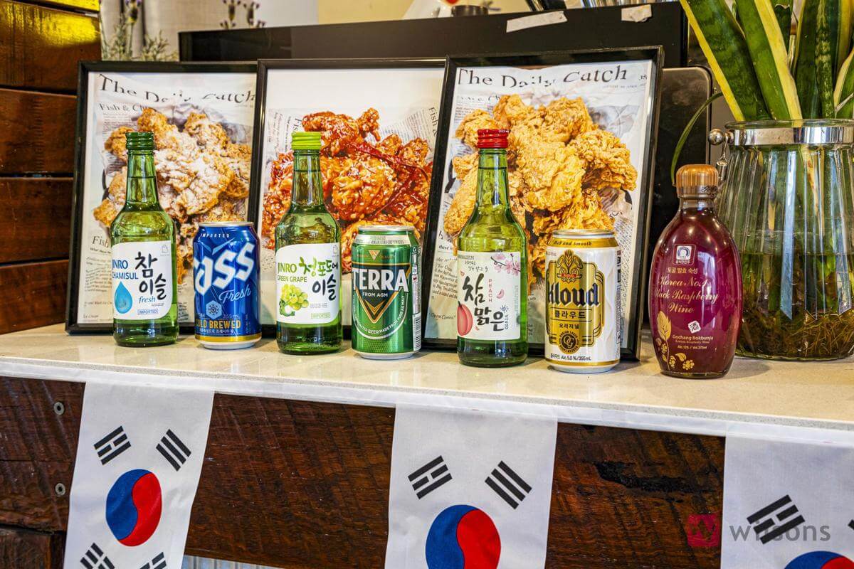 Fried chicken and Beer - licensed Korean style restaurant - perfect main road location