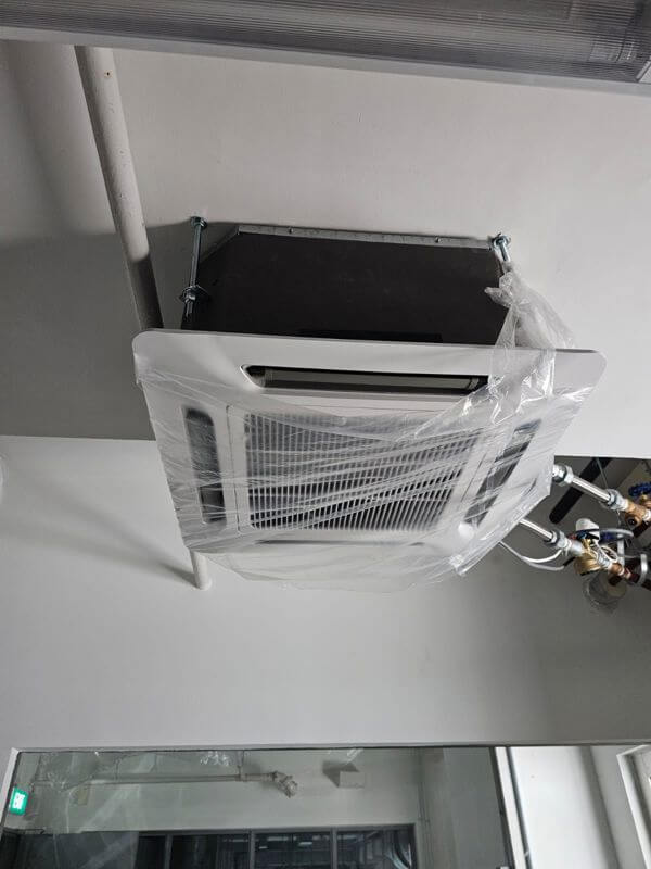 Fully Fitted Central Kitchen For Take Over