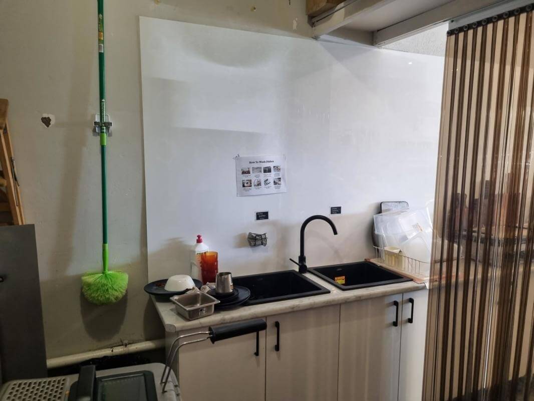 Cosy Cheltenham Cafe