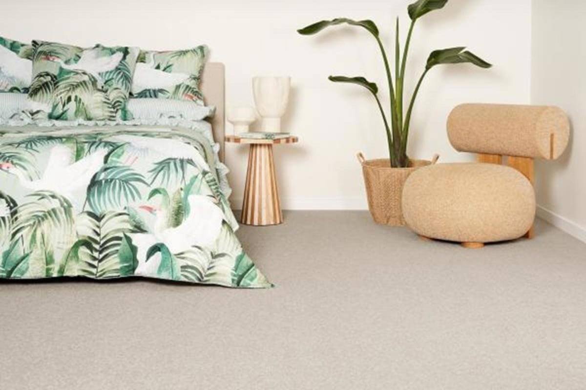 Import & Wholesale Floor Covering Business  Strong Profits | $500K+ to one working Owner