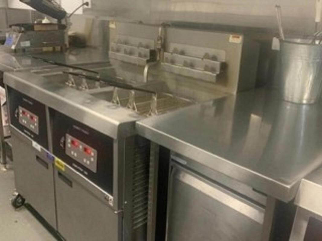 Calling all aspiring Chicken & Chip / Fish and Chip shop operators.... HIGH Growth Coomera Area!