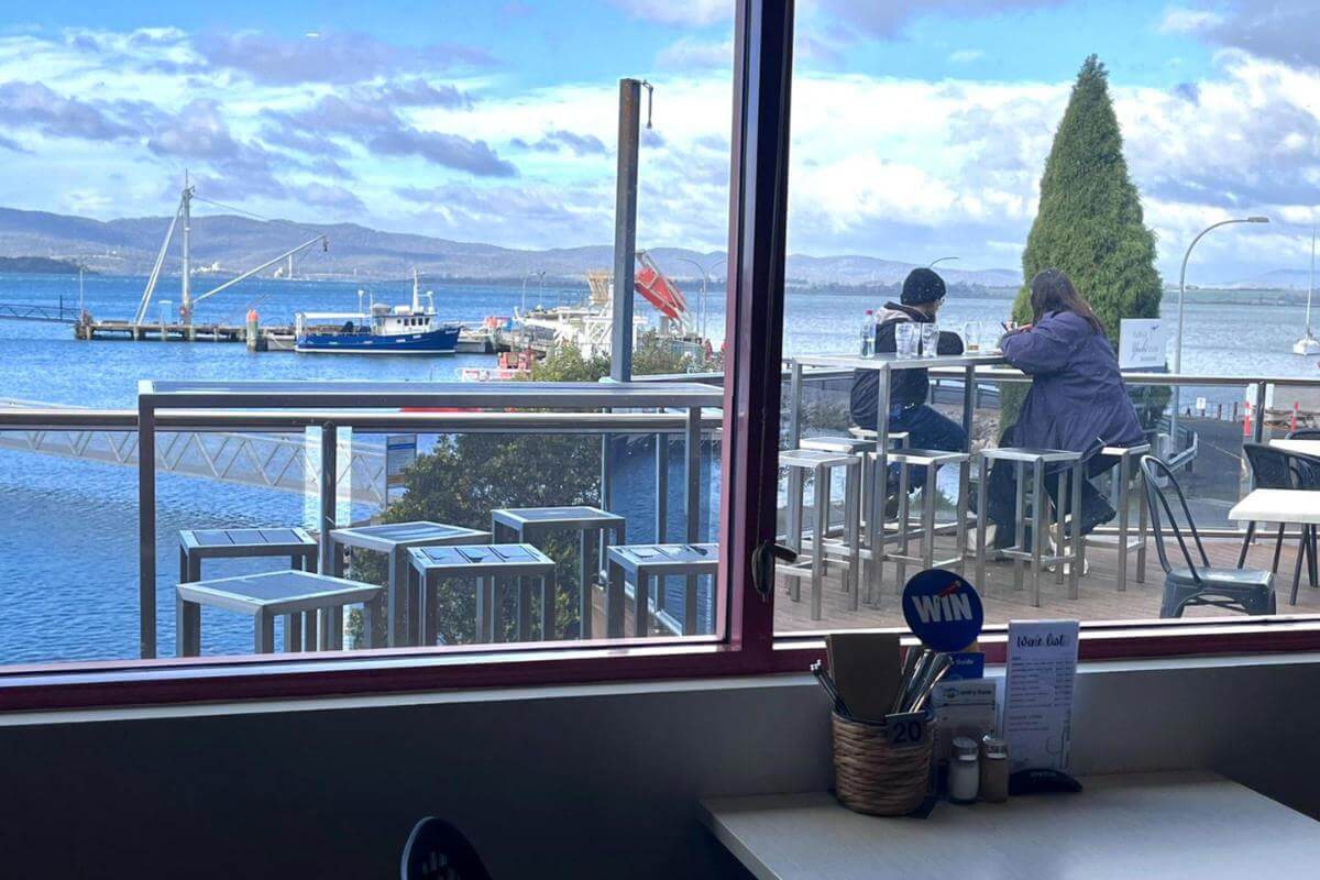 L/hold Beauty Point Waterfront Hotel Glorious River Views 20 Pokies All Income Streams