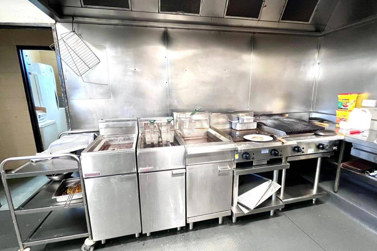 L/hold Beauty Point Waterfront Hotel Glorious River Views 20 Pokies All Income Streams