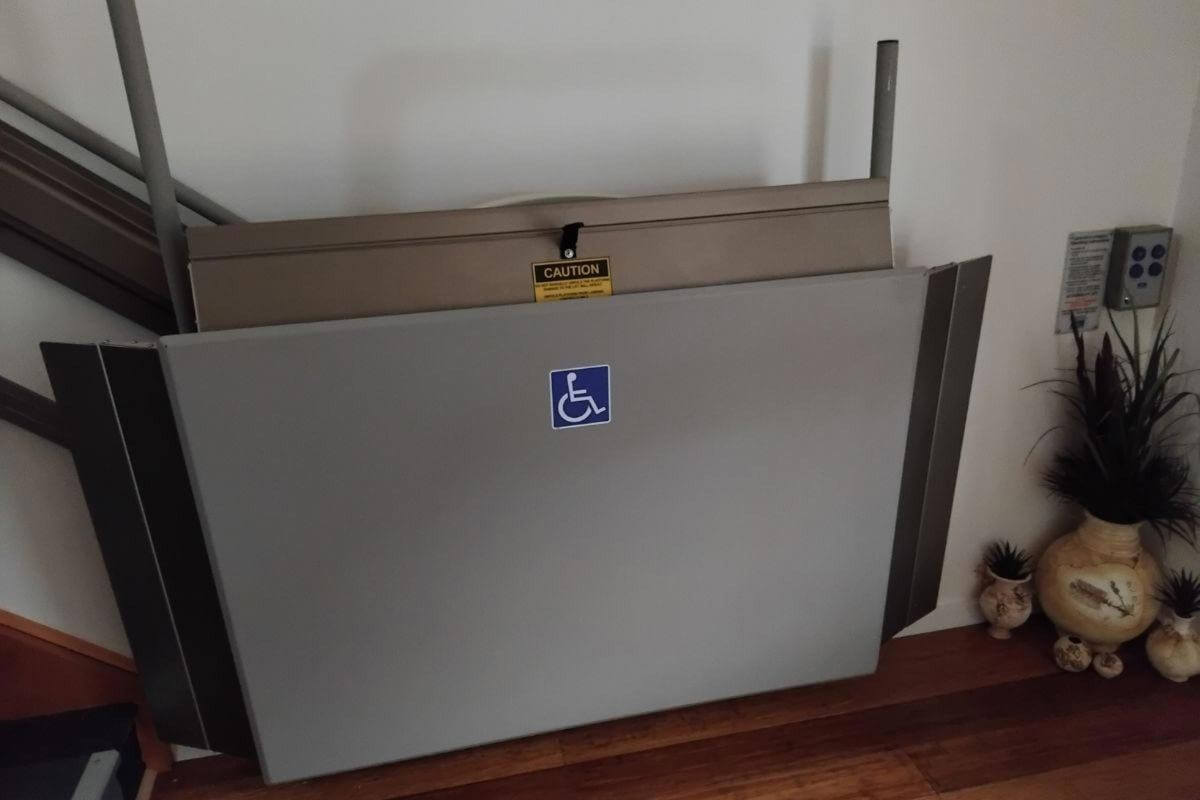 No Ingoing, Modern Stylish Sophisticated Water Views Wild Rivers Escape Restaurant