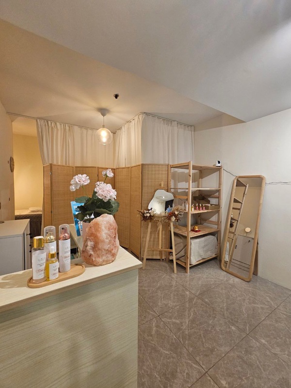 Beauty Store and 100% Pregnany Safe Products