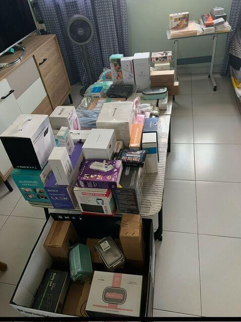 Online Shop Stock For Sale At A  Discounted Wholesale Price