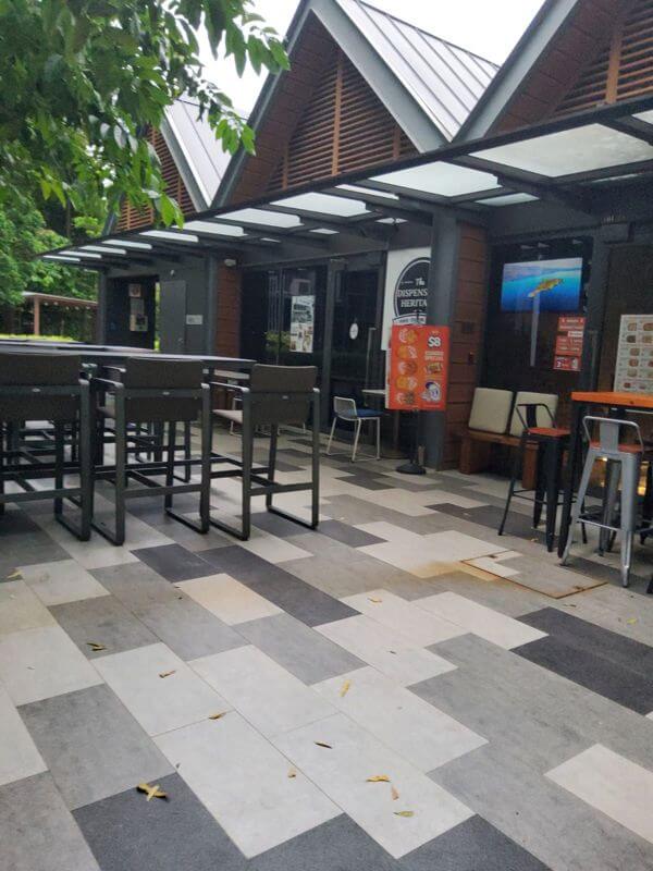 Dual Entrace Cafe For Takeover