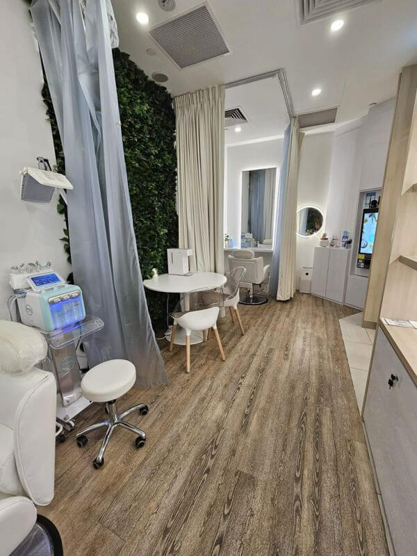 Beauty / Facial / Slimming Salon For Takeover