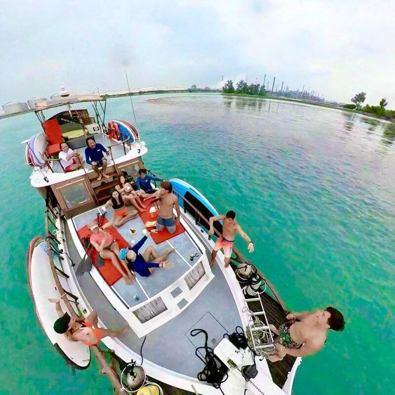 For Sale: Turn-Key Lifestyle Brand Boat Charter & Experiences Business