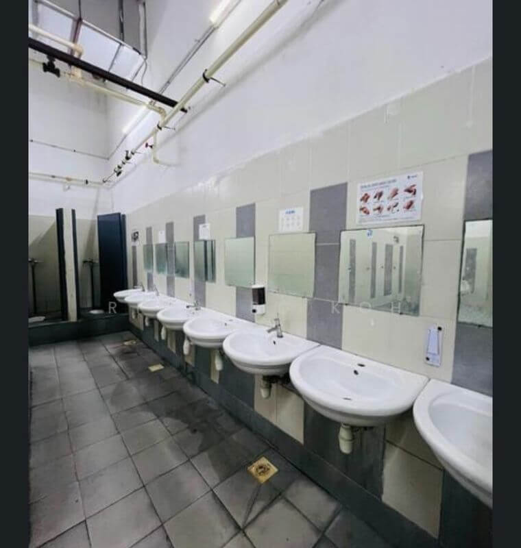 4 Storey B2 With Dormitory For Sale In Singapore