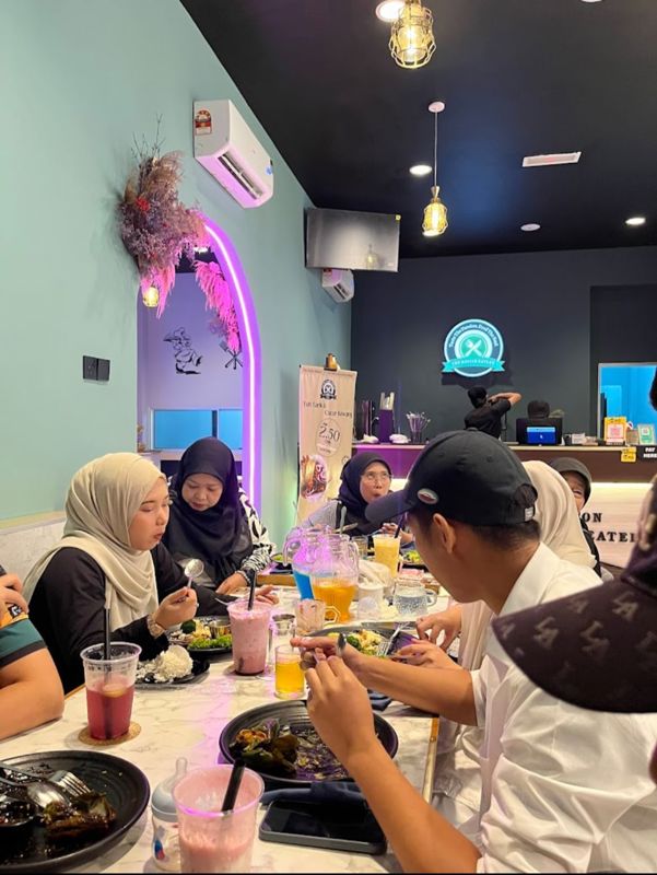 Popular Halal Restaurant In Prime Ipoh Location