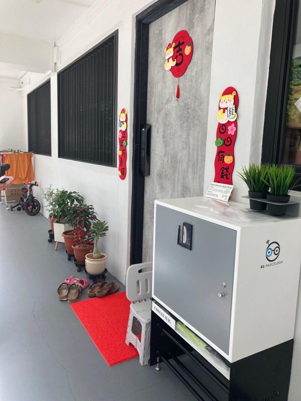 Systems supporting Retail business (OMNI-Channel) with integrated SMART delivery facilities