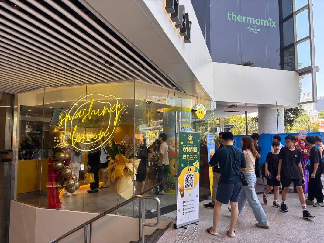 Famous Hong Kong Lemon Tea