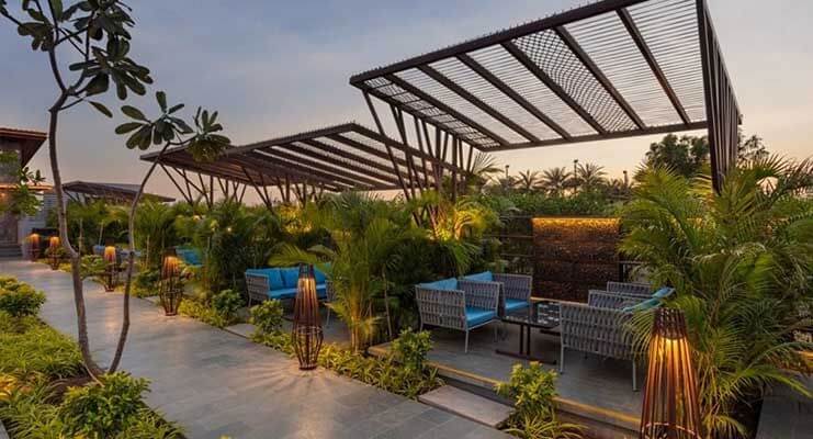 Iconic & influential Cafe Cafe at Batam for take over !