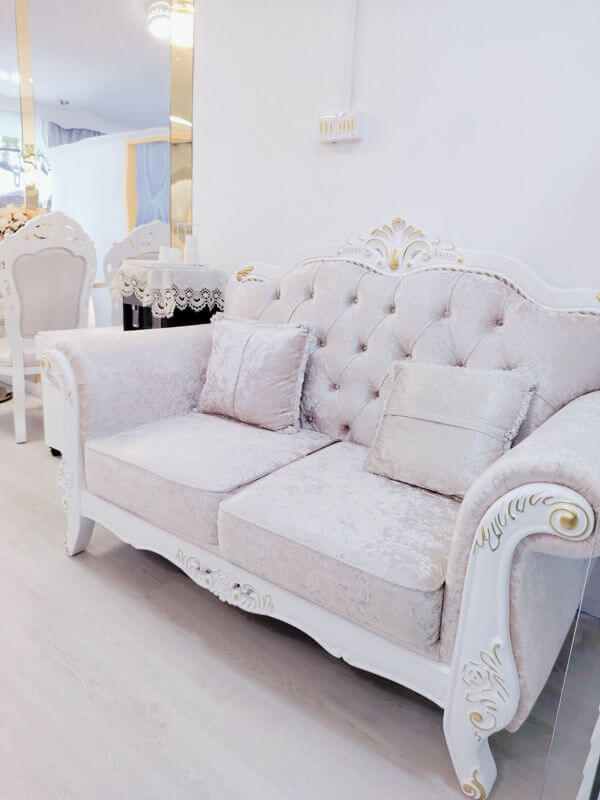 Business Beauty Salon Shop For Take Over Only 20K