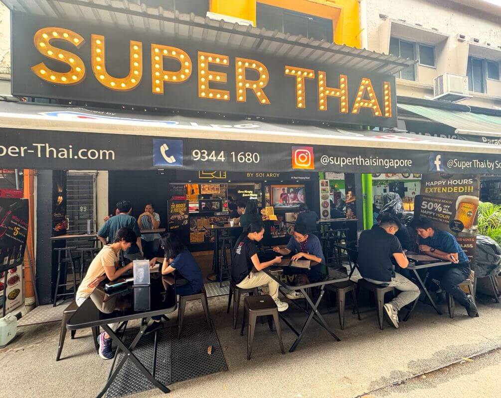 Multi-Outlet F&B Group With Proven Profitability & Strong Brand Presence