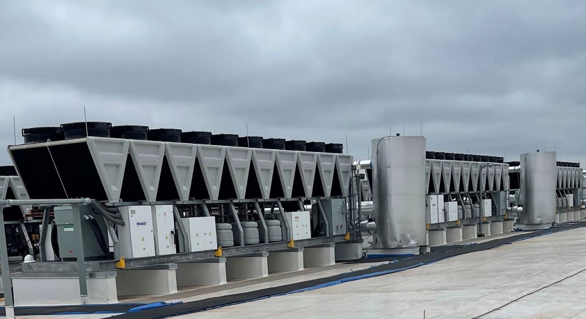 Singapore Chiller and Air-con specialist M&E (Mechanical & Electrical) available for take over!