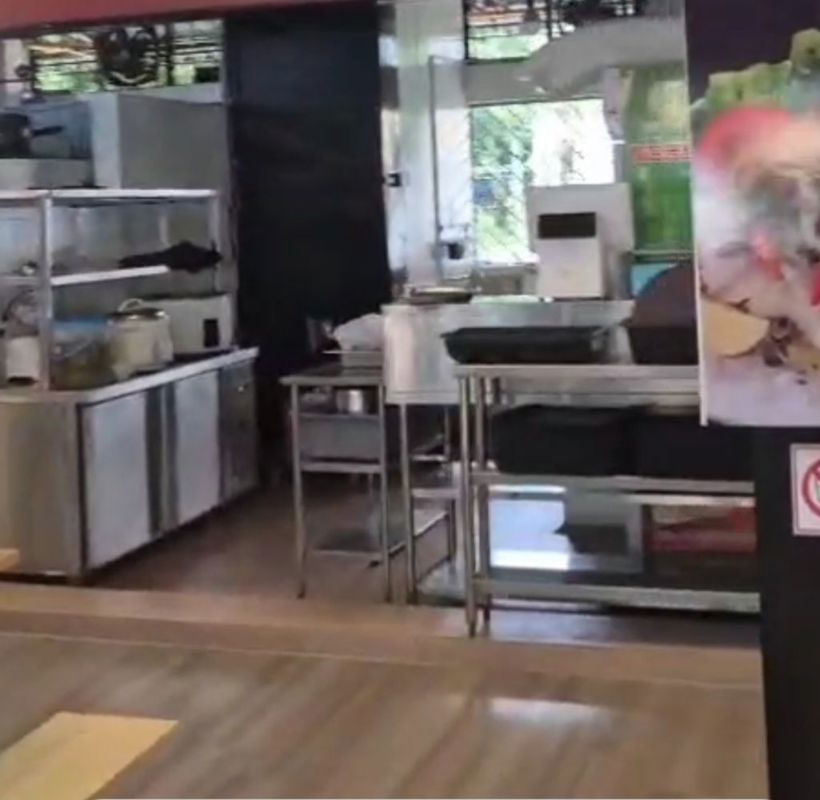 HDB Coffee Shop For uegent Rent With 10 Stalls