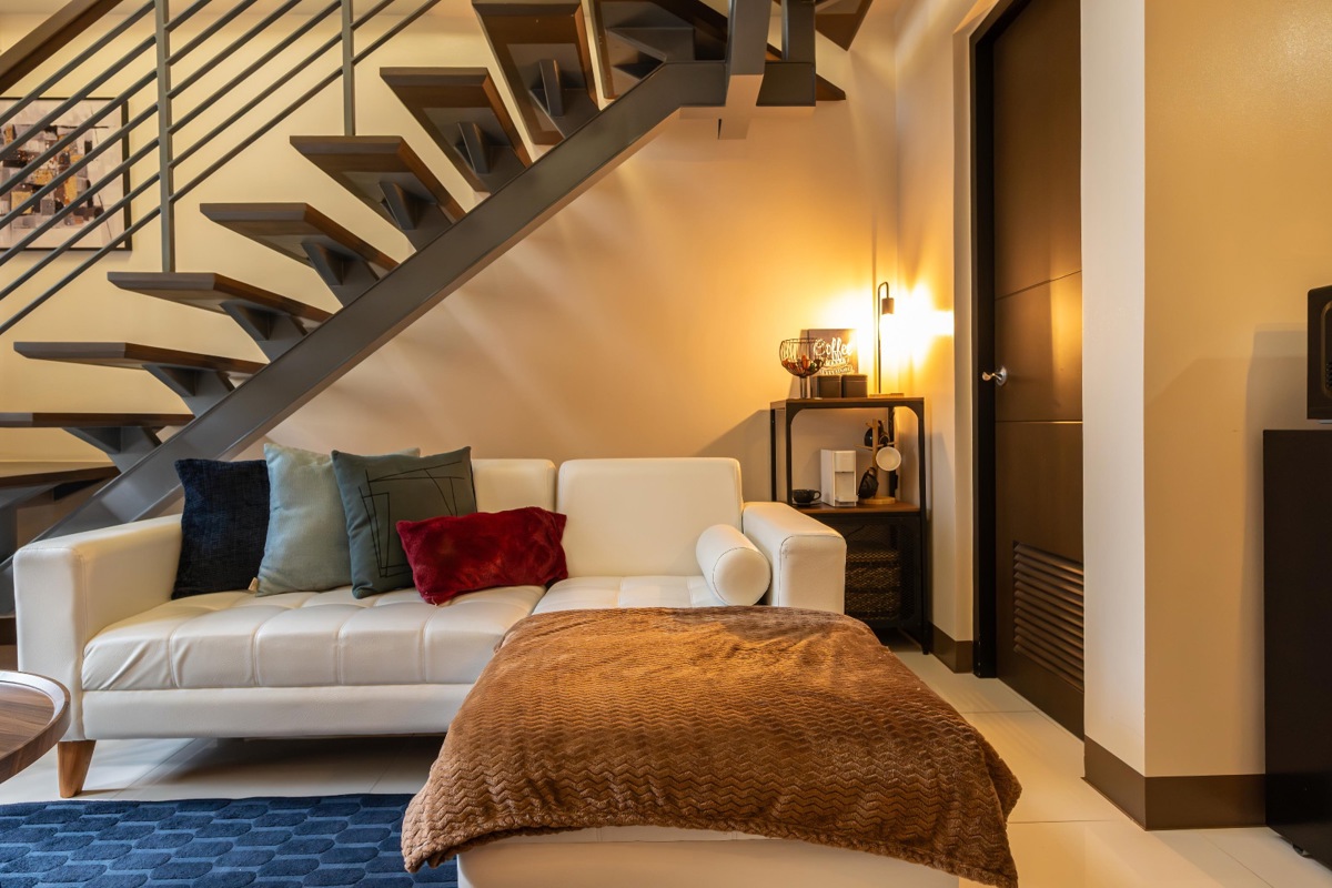 ★4.89 Turnkey Airbnb Loft — Salcedo Village, Makati · S$150K