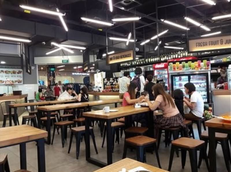 10 Years Old Food Court For Takeover