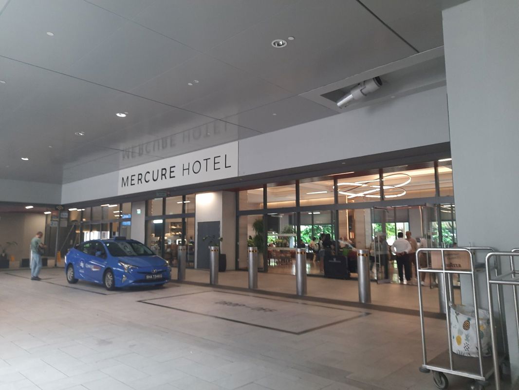 Hotel Lobby Cafe And Bar For Rent On Club Street, Central Area