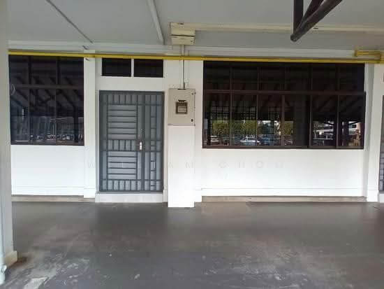 Inviting Enrichment Operators And Trainers To Co-Share Rooms