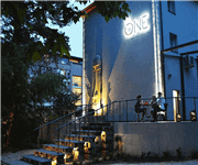 The One Hotel & Restaurant image 2