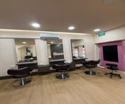 Newly Renovated Modern Hair Salon For Takeover – Prime Clementi Location image 2