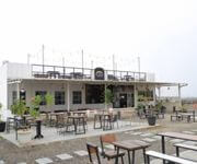 Profitable Cafe + Seafood Restro at Batam for take over ! image 3