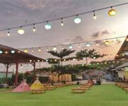 Profitable Cafe + Seafood Restro at Batam for take over ! image 5